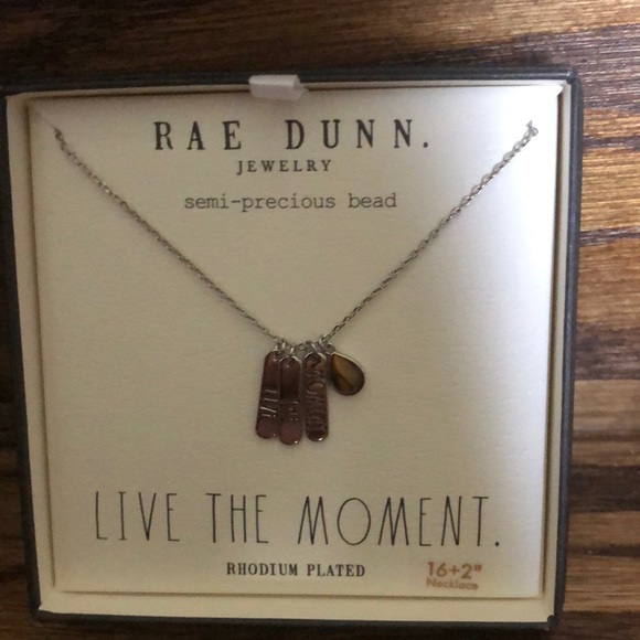 Rae Dunn LIVE THE MOMENT necklace - Picture 2 of 4